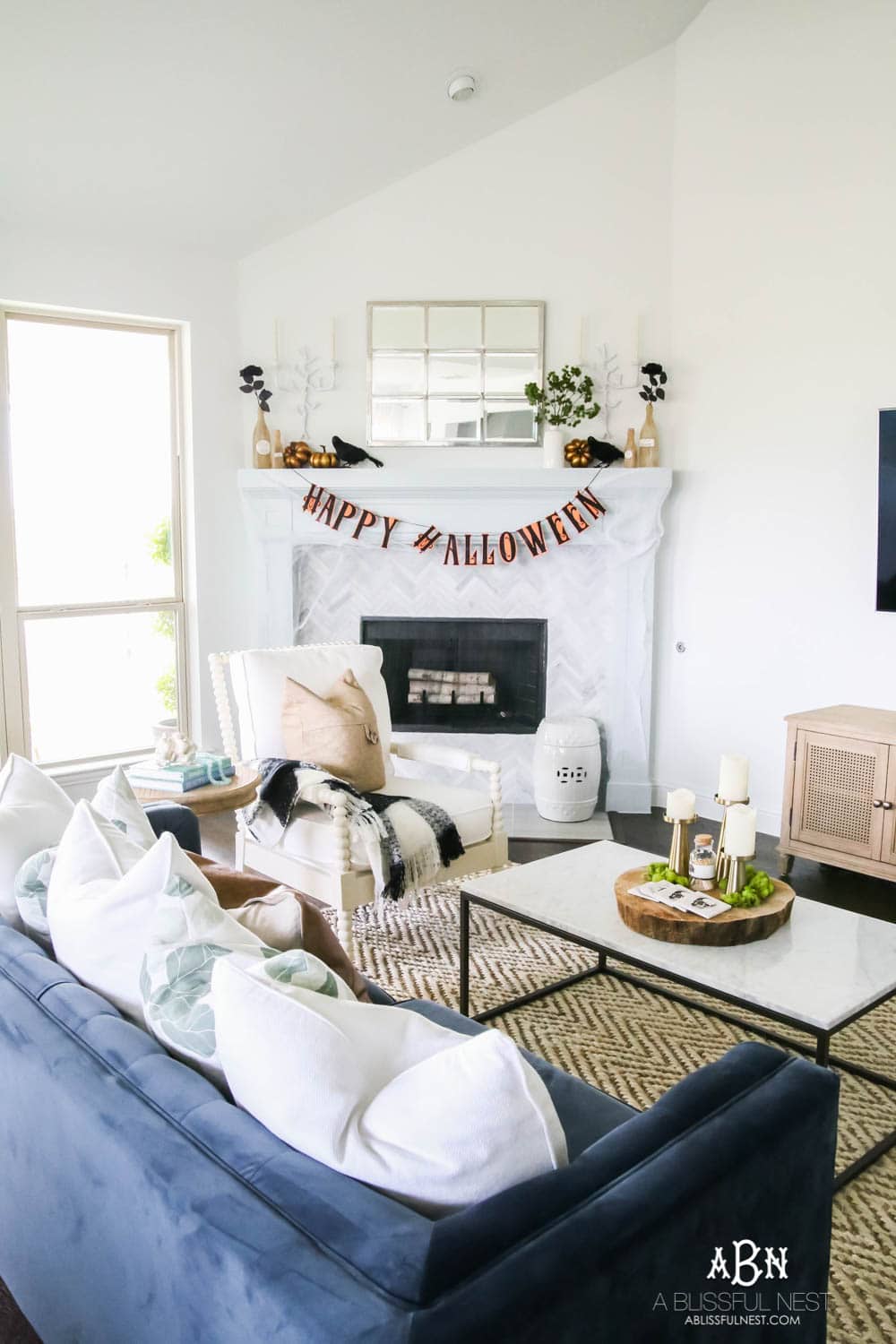 Tips and tricks to have your home ready for Halloween and the essential items you need to create a warm and inviting Halloween party. #ad #worldmarket #discoverworldmarket