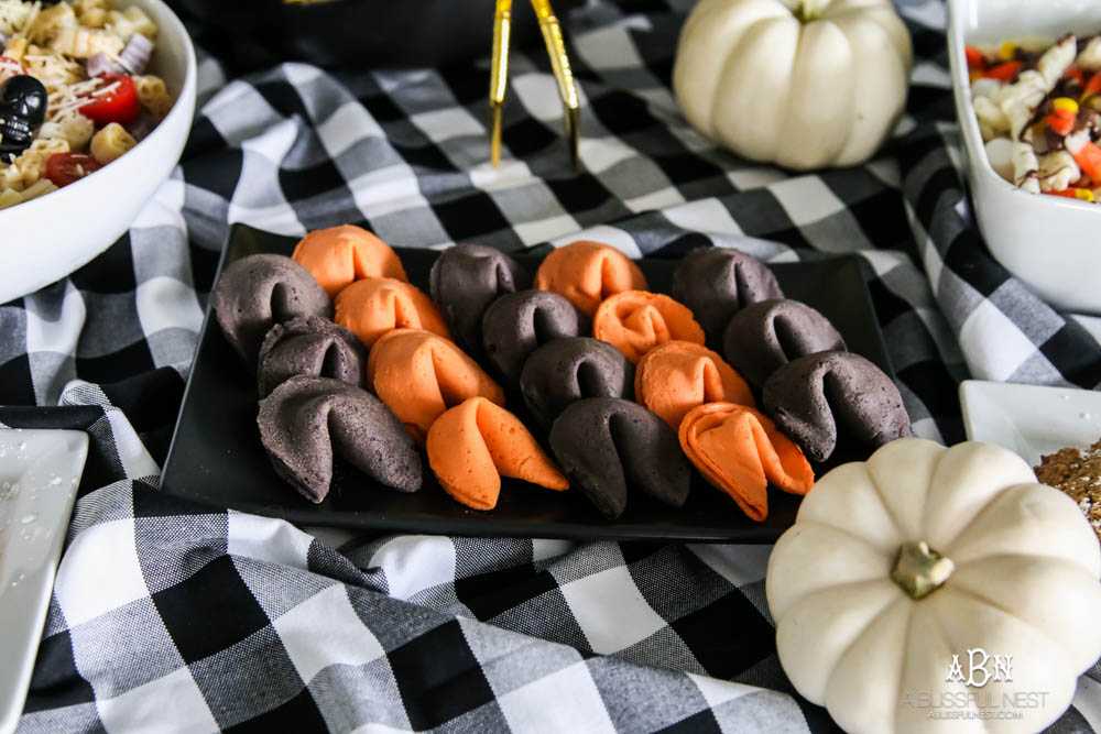 Tips and tricks to have your home ready for Halloween and the essential items you need to create a warm and inviting Halloween party. #ad #worldmarket #discoverworldmarket