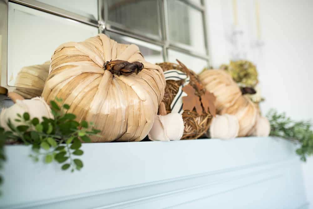 Beautiful neutral pops of fall decor and lots of texture in this fall living room home tour. #ABlissfulNest #falldecor #falldecorating #fallideas