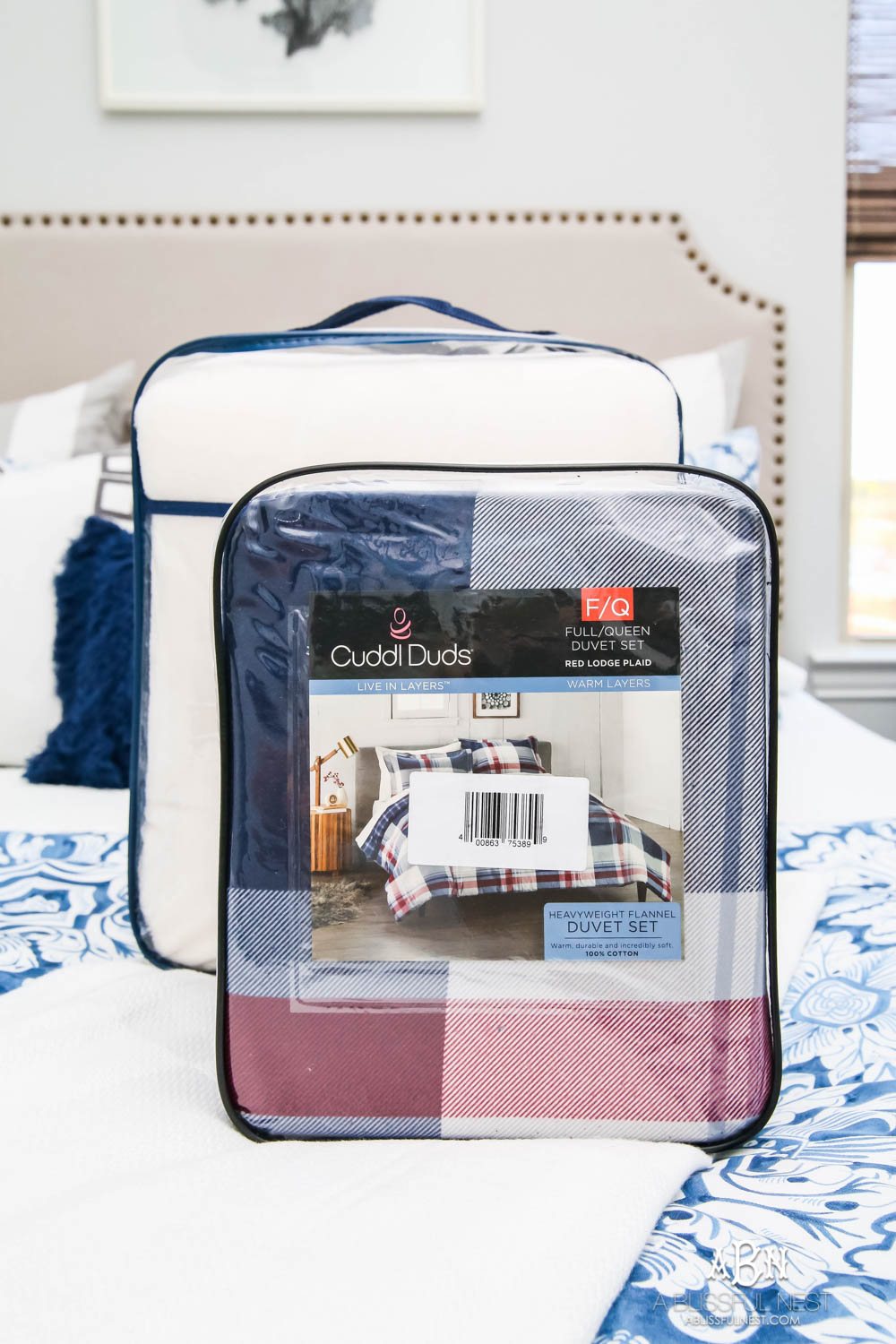 Jazz up your guest bedroom with beautiful plaid bedding and cozy essentials from Kohl's! #ad #WinterBedding #KohlsFinds #guestbedroom #plaid