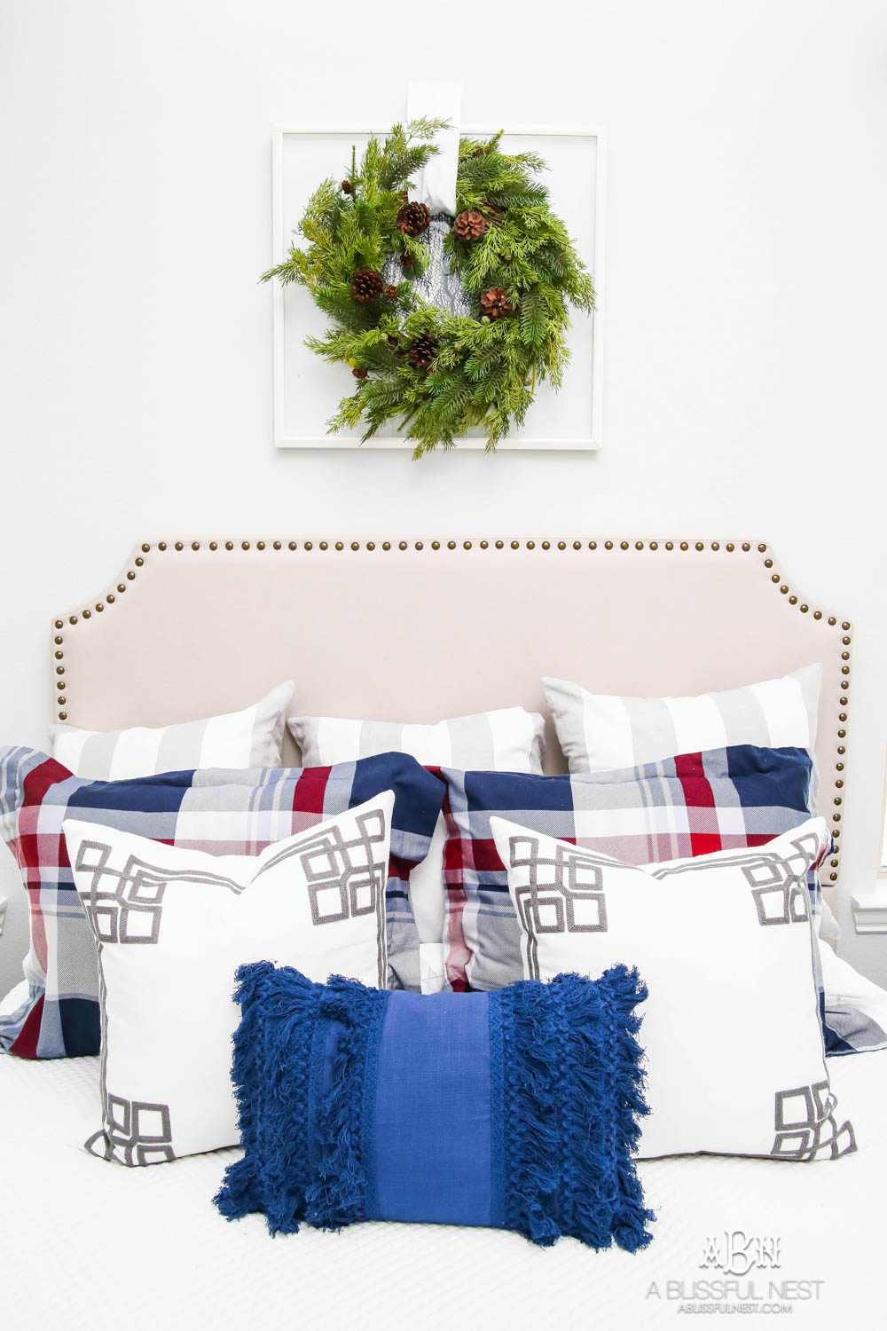 Jazz up your guest bedroom with beautiful plaid bedding and cozy essentials from Kohl's! #ad #WinterBedding #KohlsFinds #guestbedroom #plaid