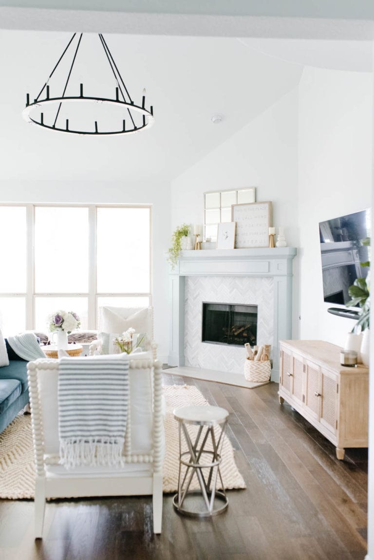 Summer Home Tour + Simple and Fresh Summer Living Room Decor - A ...