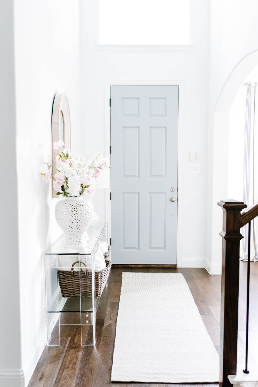 Summer Decor Ideas for The Entryway: