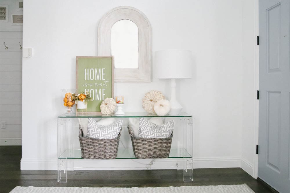 Simple Fall Decor Touches for The Entry