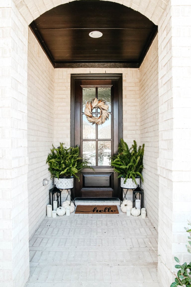 Neutral Fall Front Porch Touches
