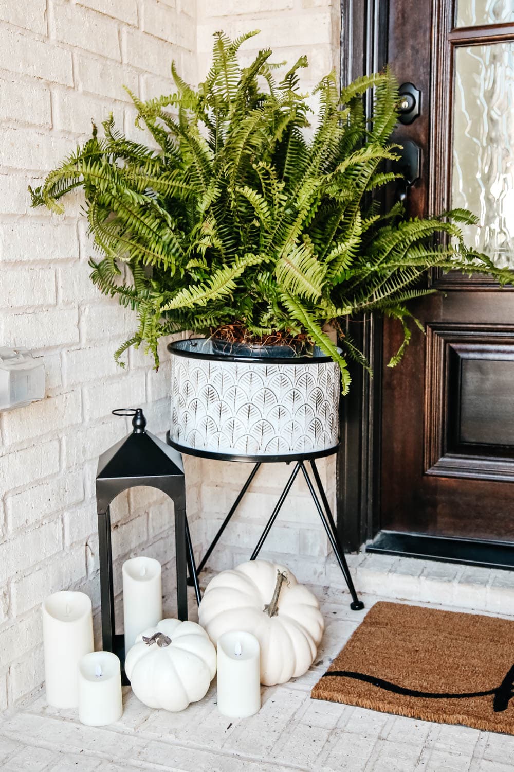 Neutral Fall Front Porch Touches