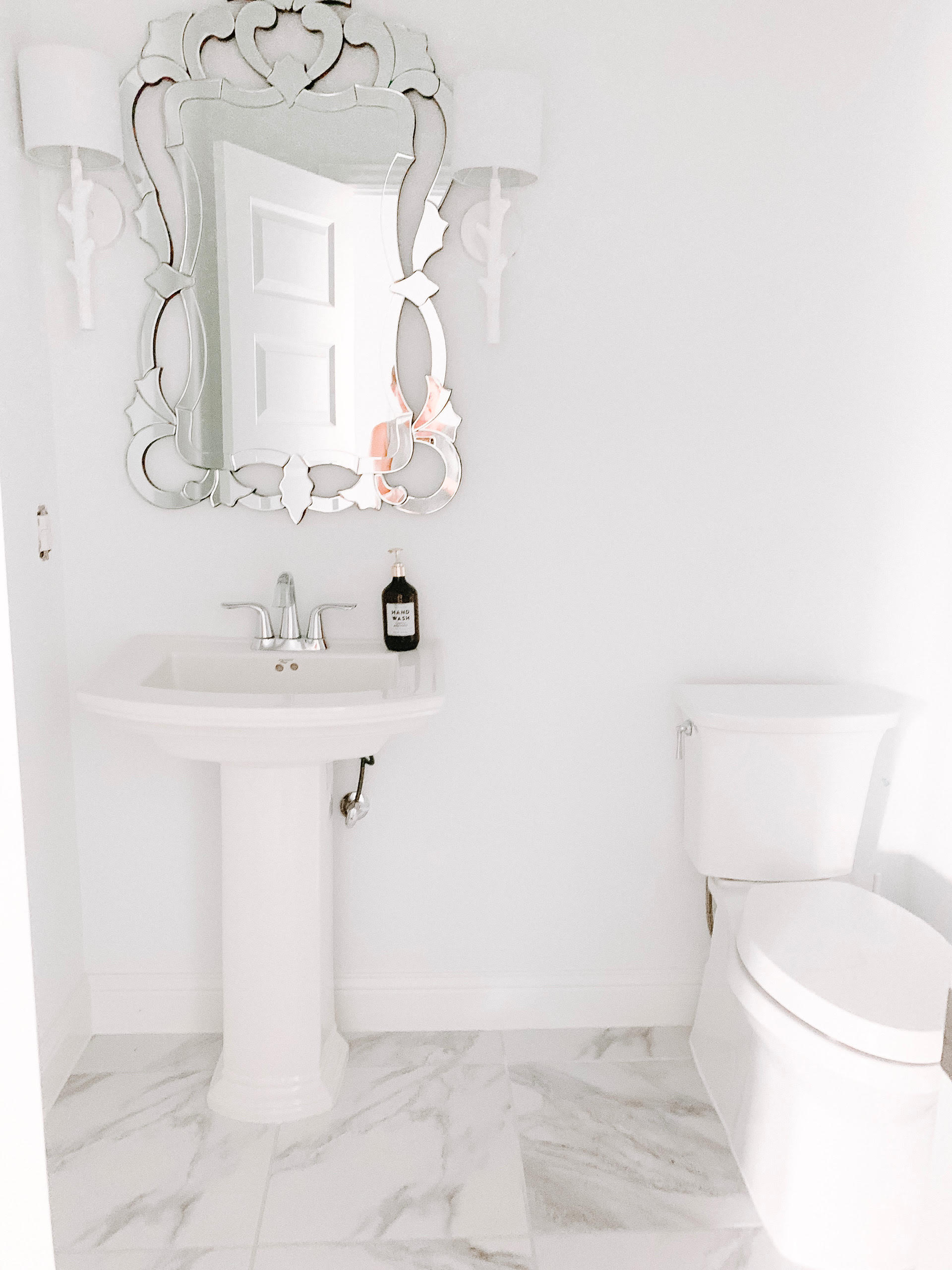 See the design plans for this powder room makeover. #ABlissfulNest #bathroom #bathroommakeover