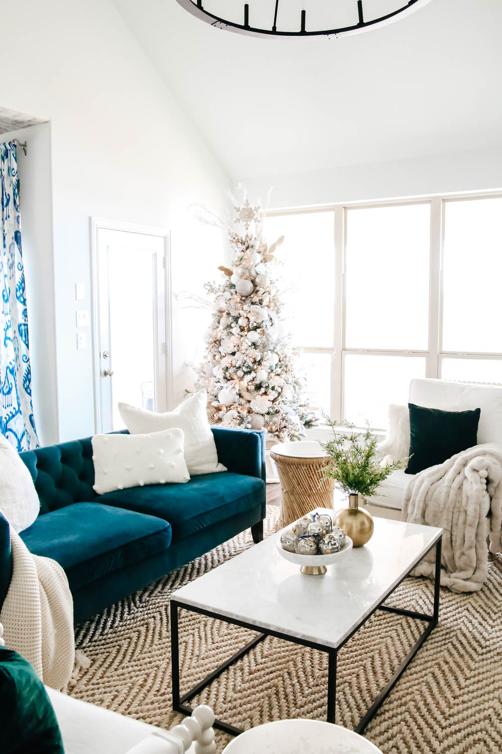 Soft holiday decor in this blue and white living room. #ABlissfulNest #Christmasdecor #holidaydecor
