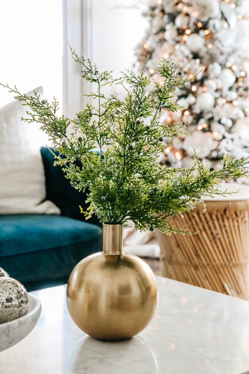 Soft holiday decor in this blue and white living room. #ABlissfulNest #Christmasdecor #holidaydecor