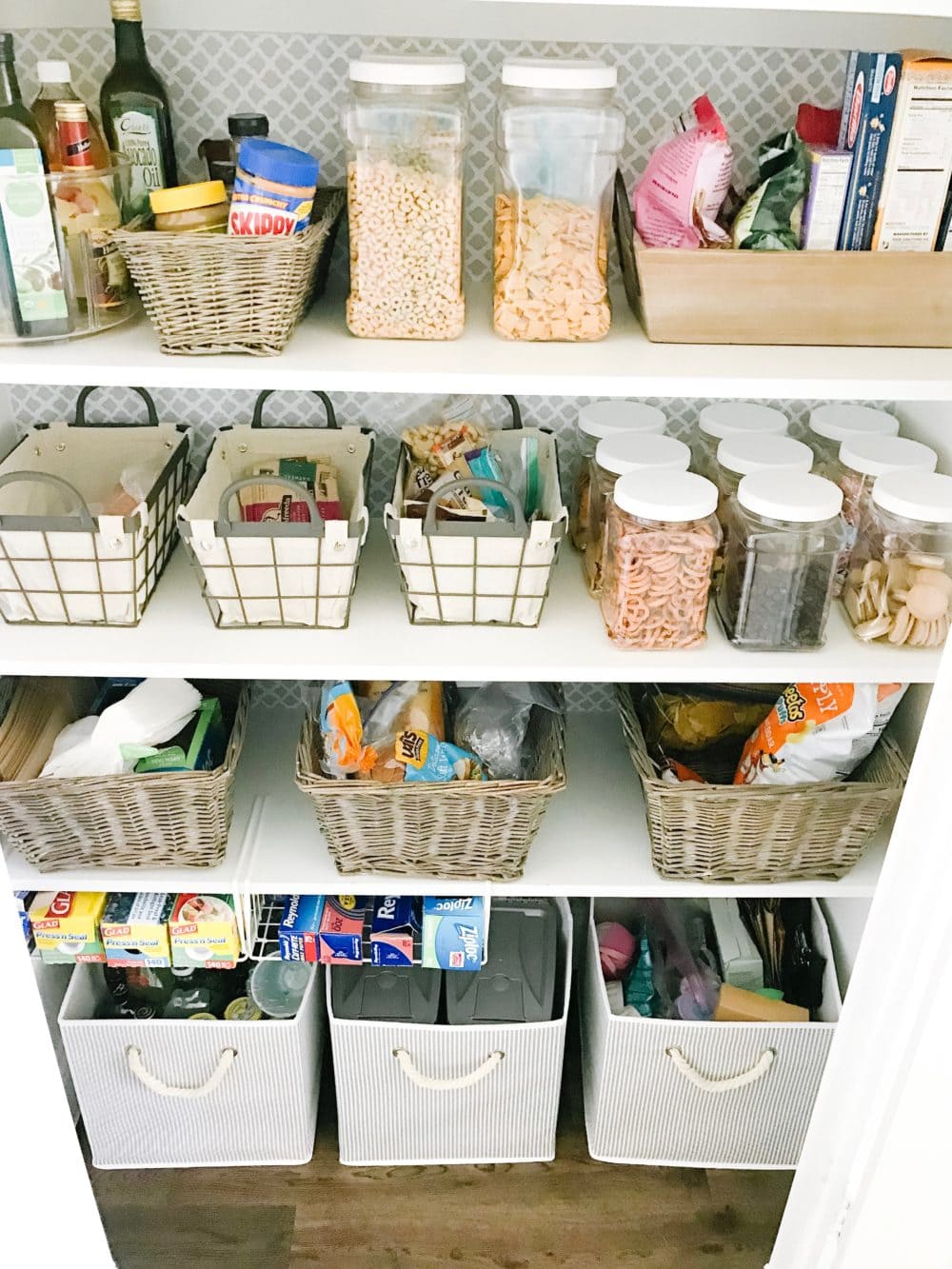 Create an organized pantry with these tips! #ABlissfulNest