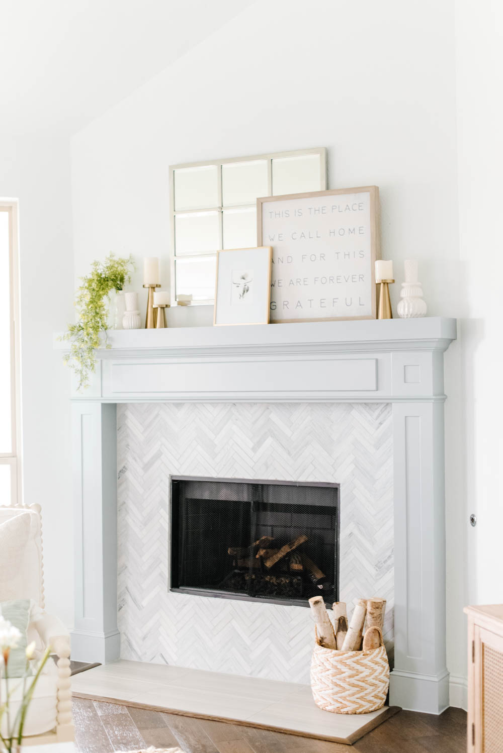 Update a space with this simple and affordable tip! #ABlissfulNest #designtip #fireplace