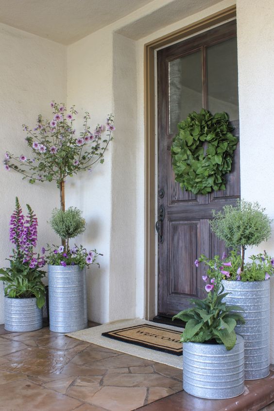 50 Front Door Planter Ideas To Boost Your Curb Appeal | atelier-yuwa ...