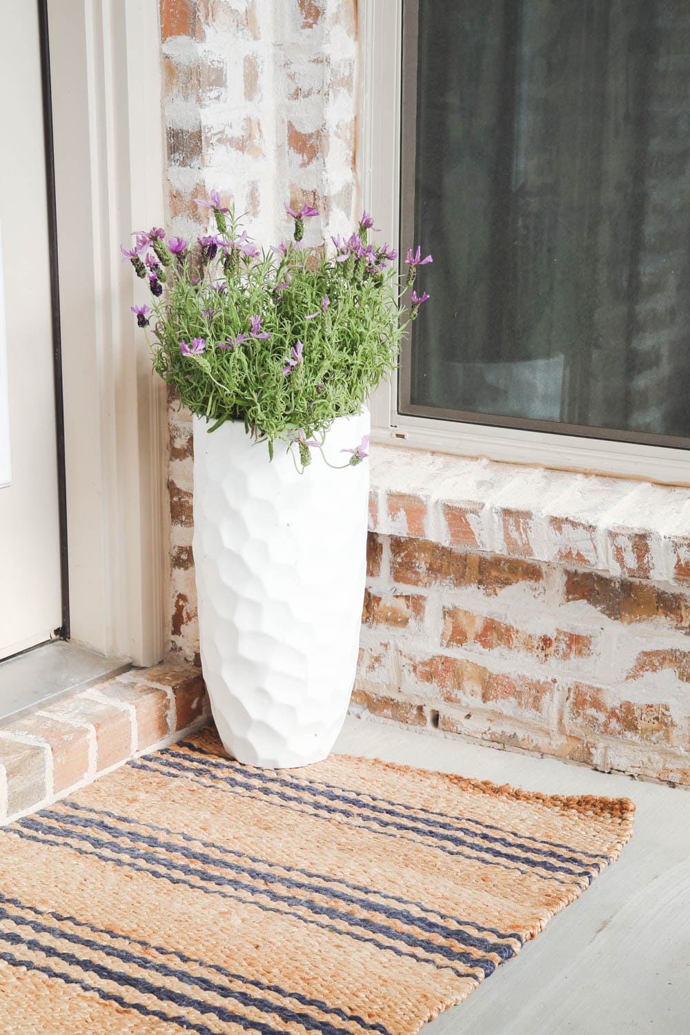 Add planters to your patio to help refresh your outdoor decor. #outdoordecor #patio #summerdecor #ABlissfulNest