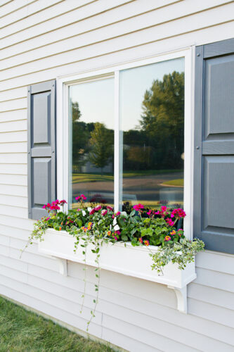 Beuatiful Window Planter Box Ideas - A Blissful Nest