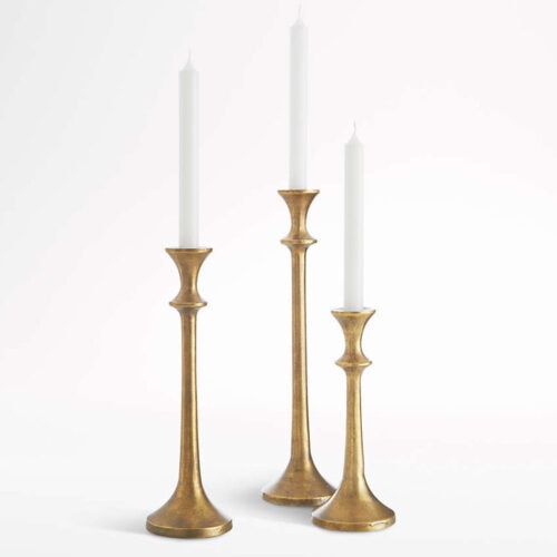 These antique gold candlesticks are a stunning piece of decor for the holidays but also for year round use too! #ABlissfulNest
