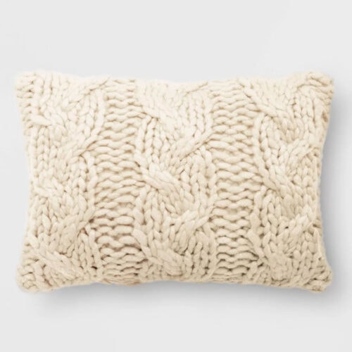 This chunky knit throw pillow is a perfect addition to your living room decor this holiday season! #ABlissfulNest