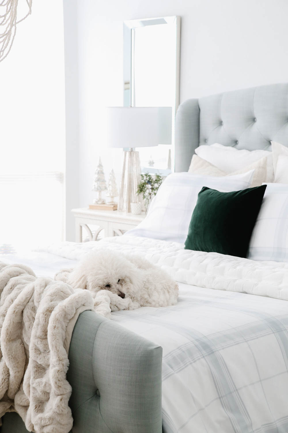 Get your bedroom ready for the holiday season with these tips. #ABlissfulNest #bedroomdecor #bedroomideas