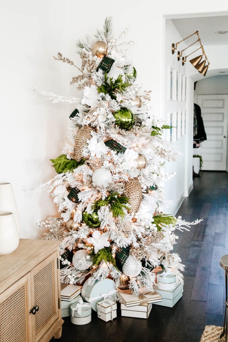 How to Decorate A Christmas Tree - Step By Step Guide - A Blissful Nest