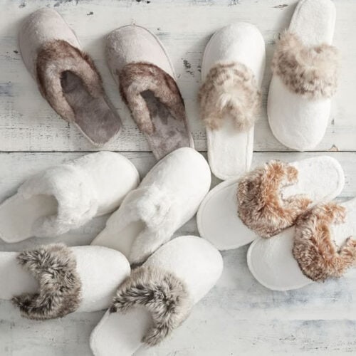 These faux fur slippers are so cozy and perfect to gift! #ABlissfulNest