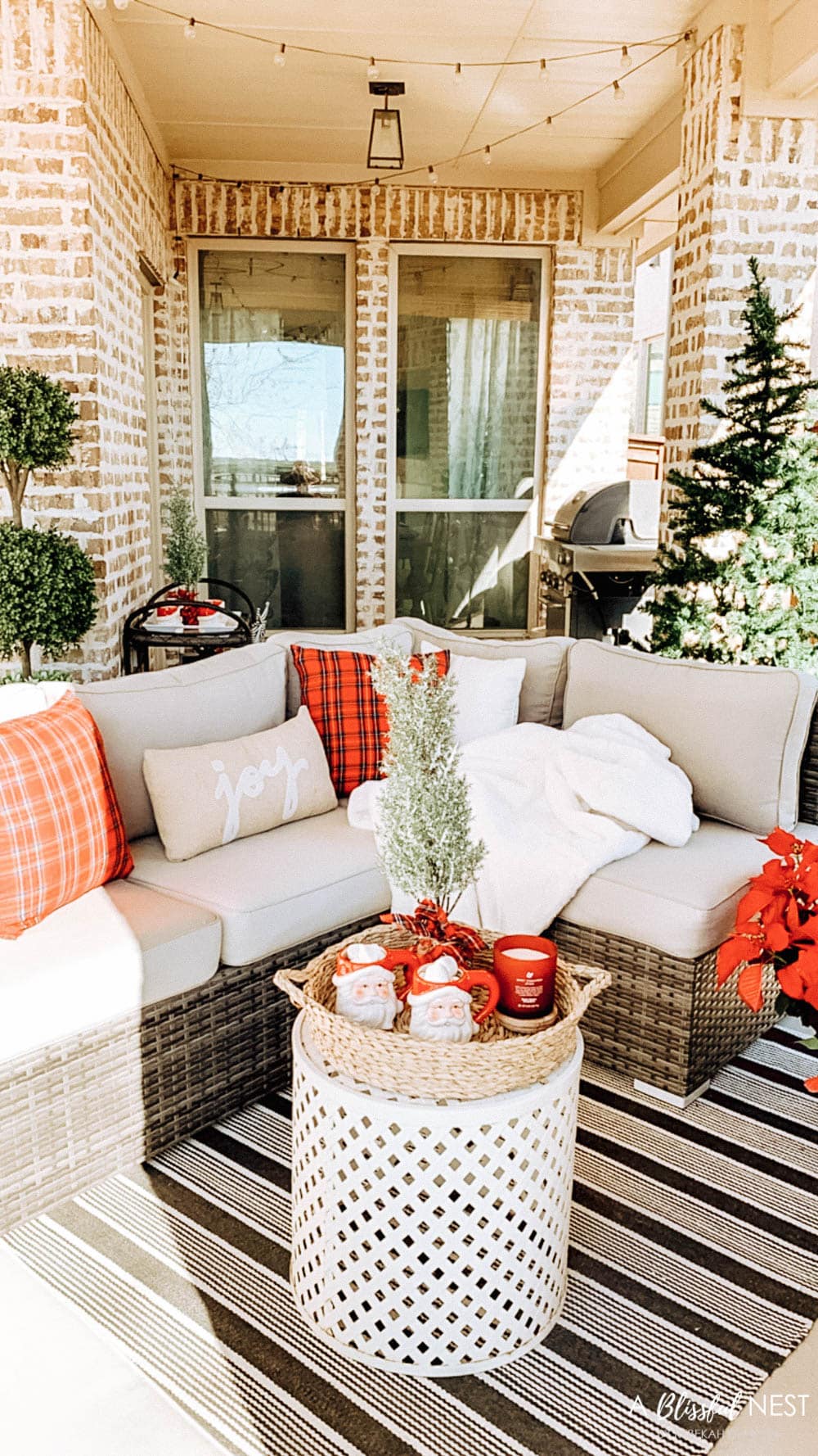 Easy and affordable holiday home decor ideas for any space. #ABlissfulNest #christmasdecor #christmas