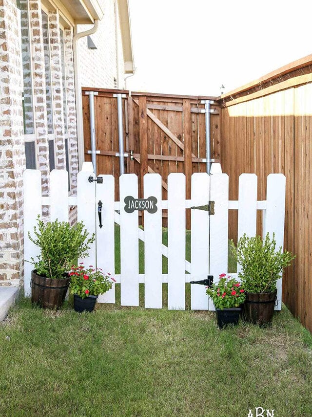 DIY Backyard Dog Gate Tutorial