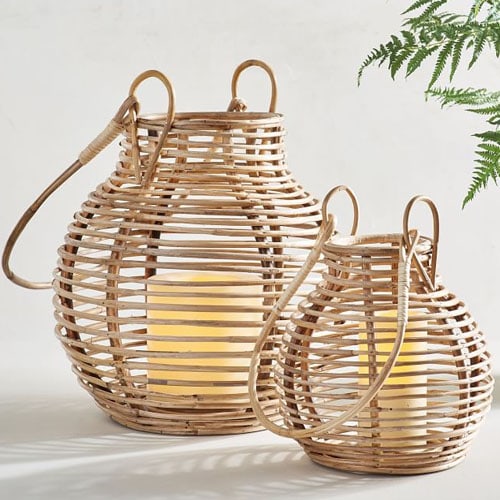 These rattan lanterns are SO pretty for your outdoor patio! #ABlissfulNest