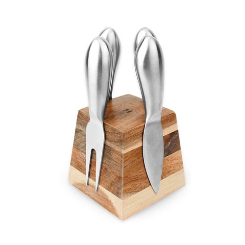 These cheese knives will look so elegant paired with your next charcuterie board! #ABlissfulNest