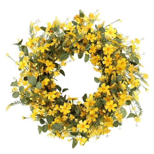 This yellow daisy wreath is a gorgeous, bright wreath that's perfect for summer! #ABlissfulNest