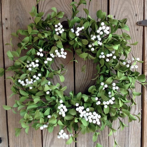 This white berry foliage wreath is a gorgeous summer wreath that you can use year after year! #ABlissfulNest