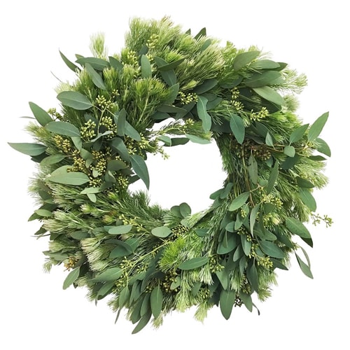 This woolly bush and eucalyptus wreath is simple but oh so pretty for the summer months! #ABlissfulNest