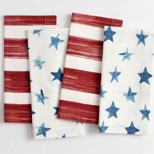 These star and striped watercolor linen napkins are a great addition to your outdoor dining setup this summer! #ABlissfulNest