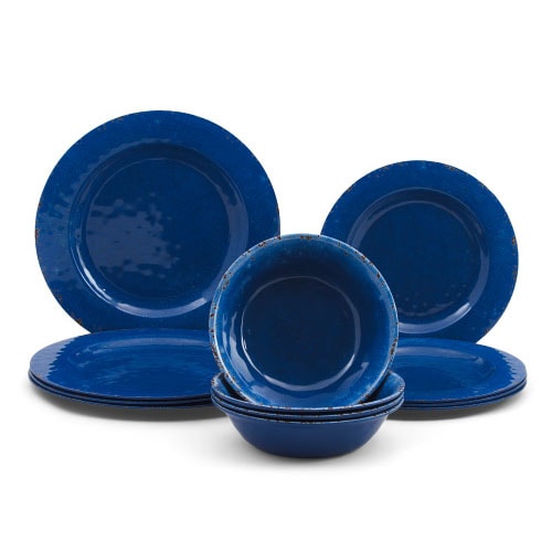 This blue melamine dinnerware set is an under $30 must have for summer entertaining! #ABlissfulNest