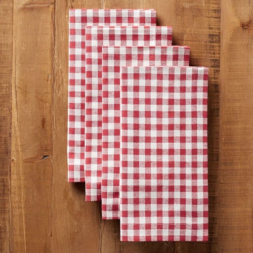 These red gingham linen napkins scream summer! #ABlissfulNest