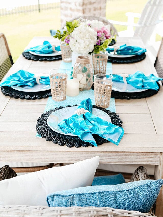 Summer Coastal Table Setting Story