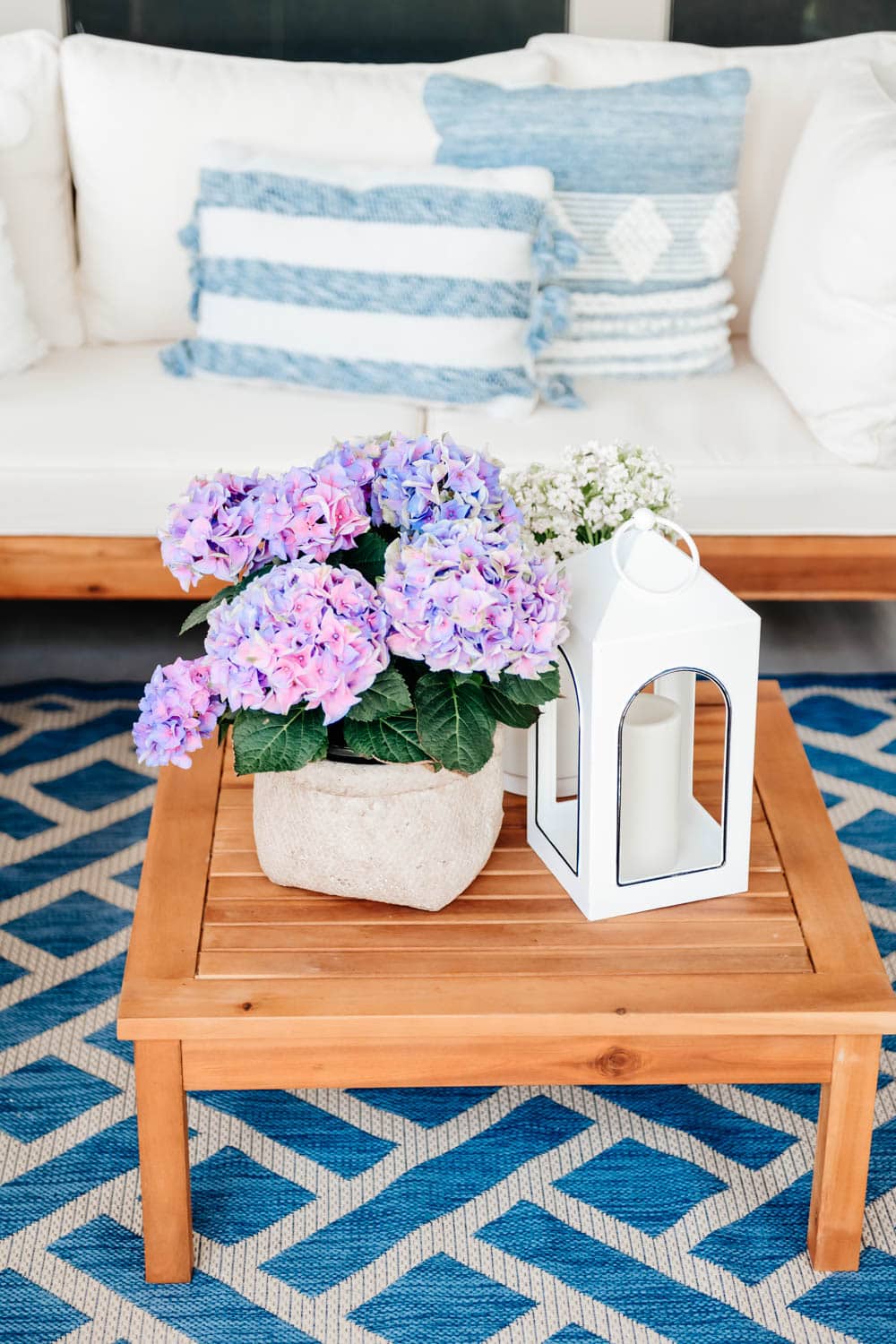 Affordable Ways to Update Your Patio For Summer + A Makeover