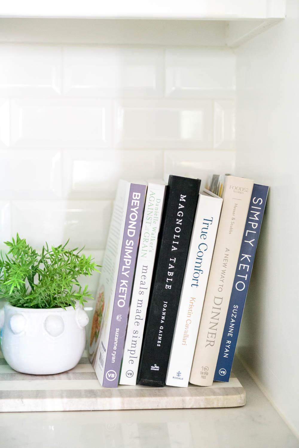 Cookbooks, kitchen style, kitchen ideas, kitchen decor, white kitchen. #ABlissfulNest #whitekitchen #kitchendesign