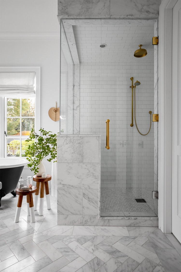 This gorgoeus bathroom designed by Jenny Martin Design is a stunner!