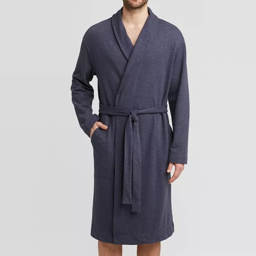 This french terry robe is a great gift idea for men under $30 this holiday season! #ABlissfulNest