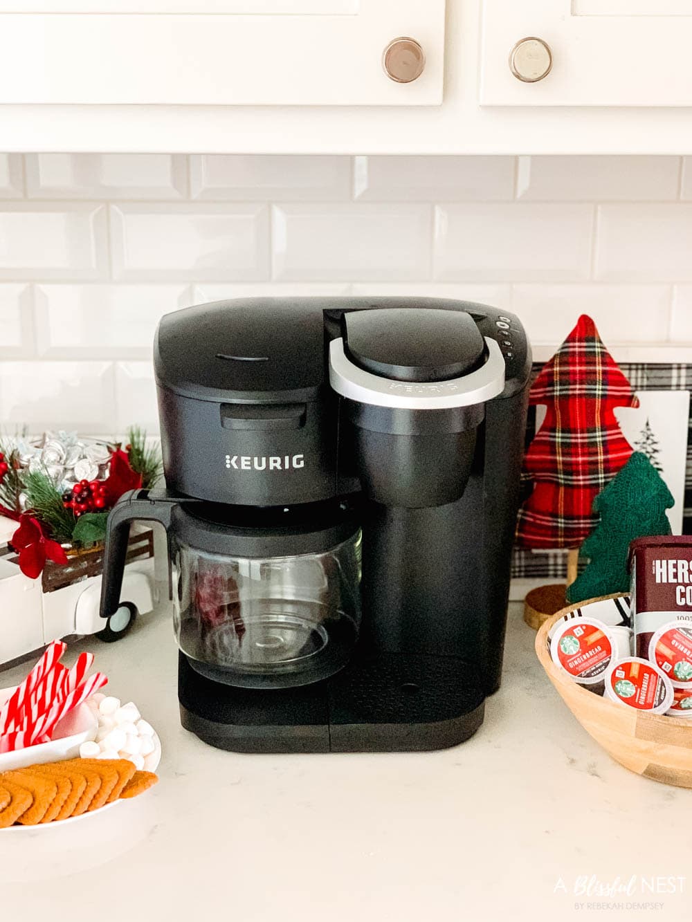 The Ultimate Hot Cocoa Bar Idea + Last Minute Christmas Gift Ideas