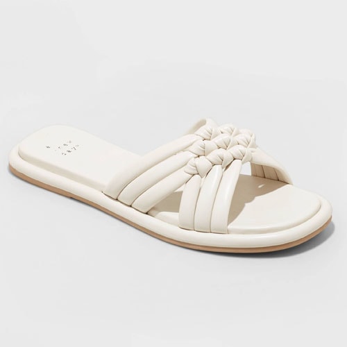 These white knotted slide sandals are a spring break must have! #ABlissfulNest