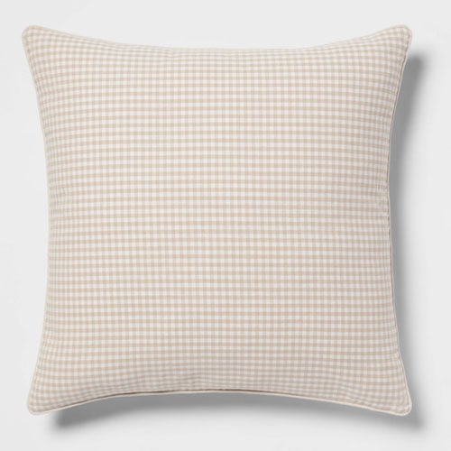 This gingham throw pillow is perfect for spring! #ABlissfulNest