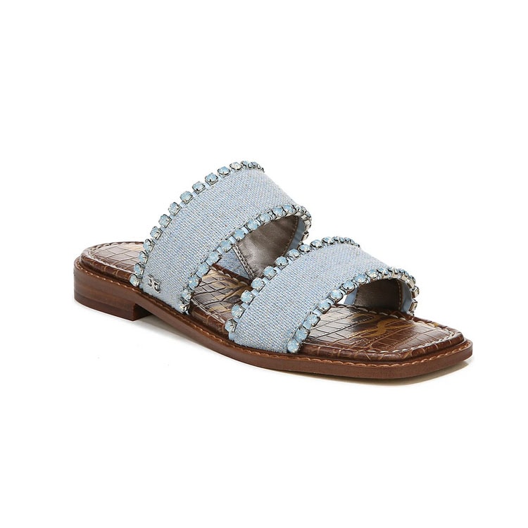 These blue beaded sandals are so pretty for summer! #ABlissfulNest