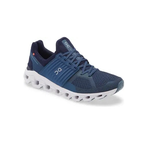 These running sneakers are a great gift for dad this Father's Day! #ABlissfulNest