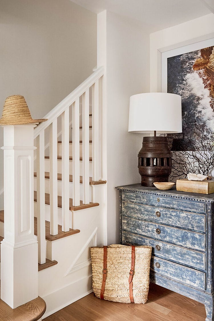 This beachy entryway designed by Becca Interiors is so fun! #ABlissfulNest