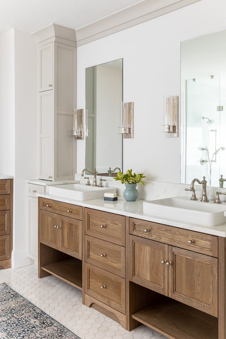 This stunning natural bathroom designed by House of Jade Interiors is incredible! #ABlissfulNest