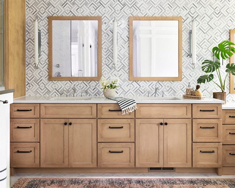 This neutral bathroom design by Karr Bick Interiors is so stunning! #ABlissfulNest
