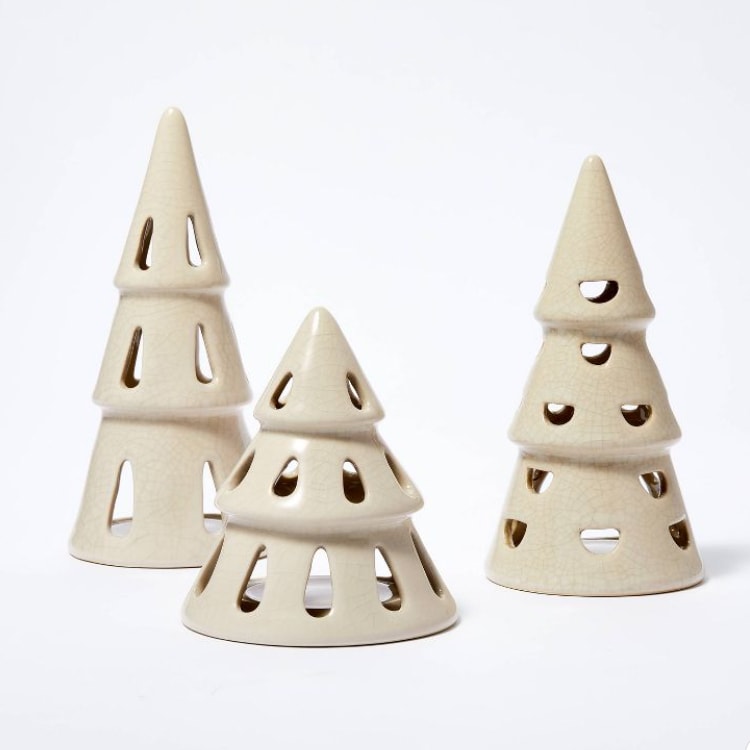 These Christmas tree tea light holders are a must have decor piece this holiday season! #ABlissfulNest