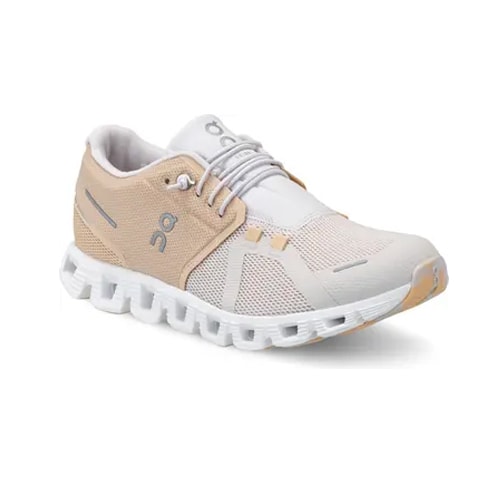These ON Cloud Sneakers are a perfect holiday gift idea for her! #ABlissfulNest