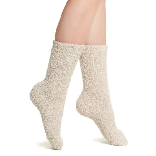 These Barefoot Dreams socks are a must have under $20 gift idea this holiday season! #ABlissfulNest