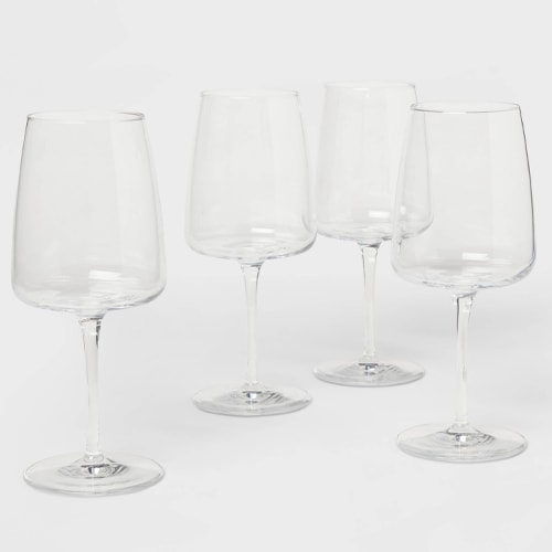 This $30 wine glass set is a great holiday gift idea! #ABlissfulNest